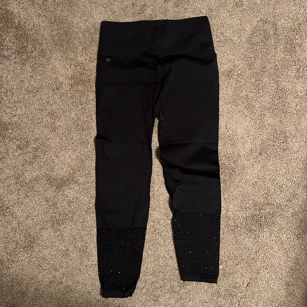 Used fabletics black medium leggings